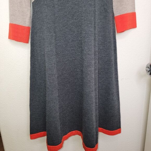 Eliza J Striped knit fit and flare sweater dress size Medium - Picture 5 of 7